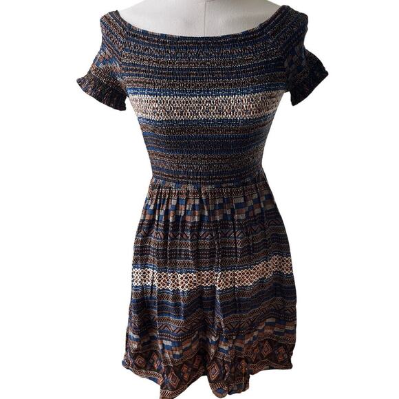 Boho Off‎ Shoulder Mini Dress Size Small BLUEH CIEL - Picture 1 of 9